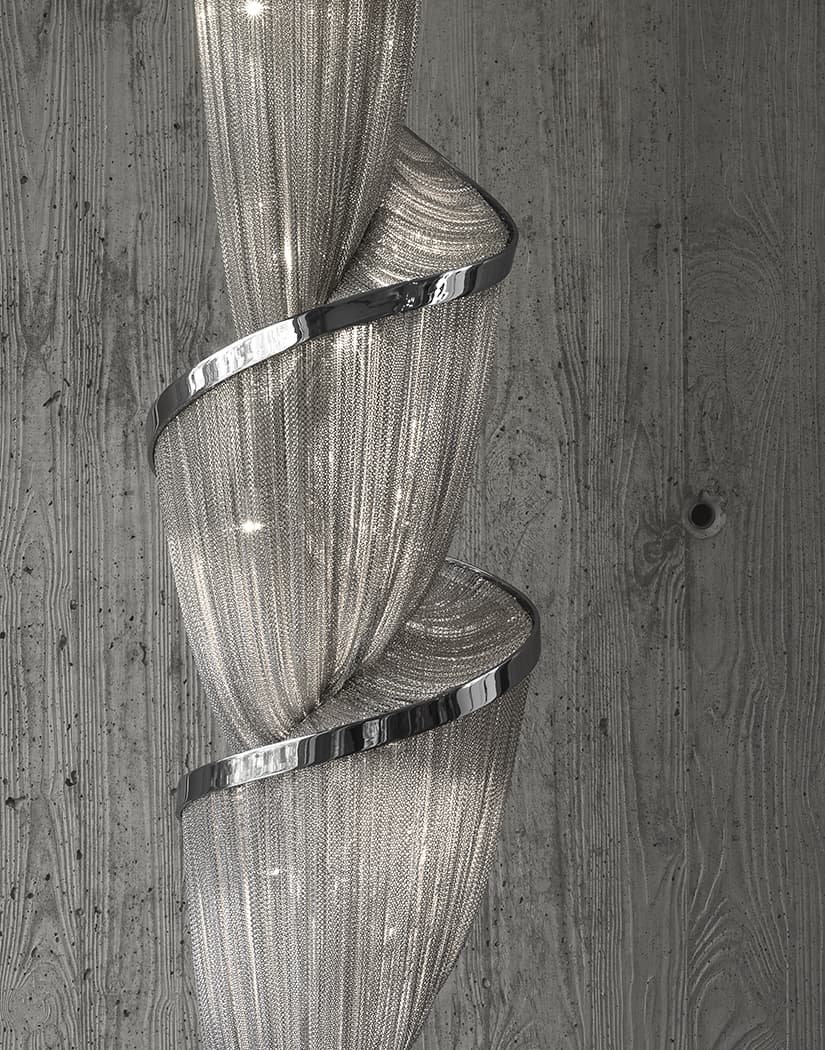 Epoque, cyclical light.